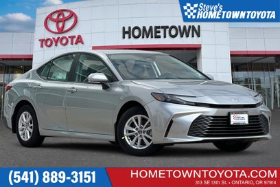 New 2025 Toyota Camry LE w/ Convenience Package