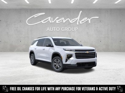 New 2025 Chevrolet Traverse LT w/ Driver Confidence Package