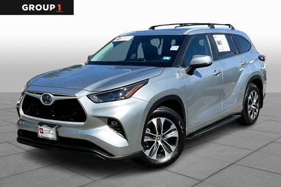 Certified 2024 Toyota Highlander XLE