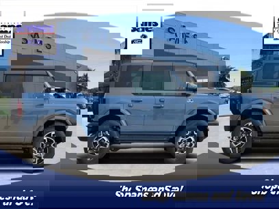 New 2024 Ford Bronco Outer Banks