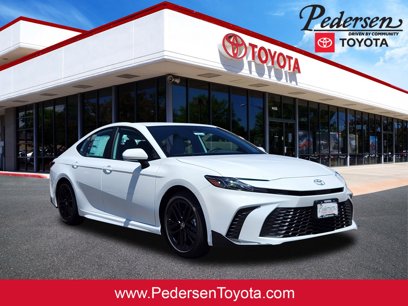 New 2025 Toyota Camry SE w/ Convenience Package