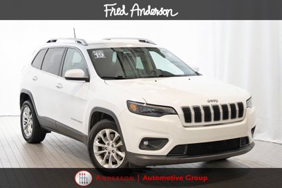 Used 2019 Jeep Cherokee Latitude w/ Popular Appearance Group