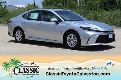 New 2025 Toyota Camry LE