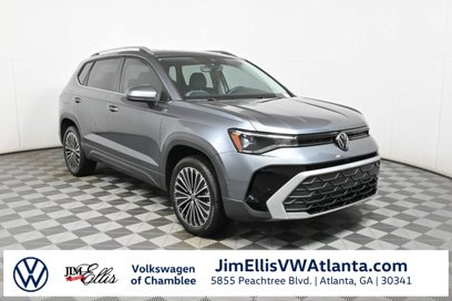 New 2025 Volkswagen Taos SE