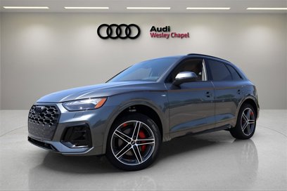 Used 2025 Audi Q5 e Prestige w/ Prestige Package