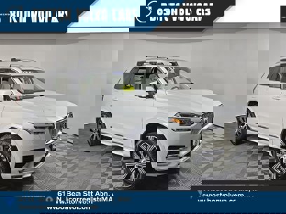 New 2025 Volvo XC90 B6 Plus w/ Protection Package Premier