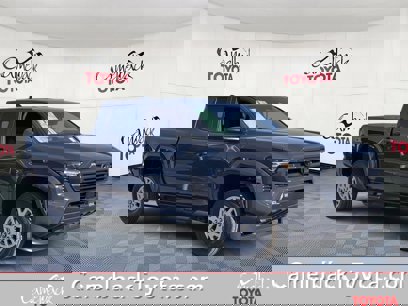 New 2025 Toyota Tacoma SR5