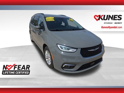 Used 2022 Chrysler Pacifica Touring-L