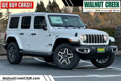 New 2025 Jeep Wrangler Unlimited Sahara w/ Technology Group