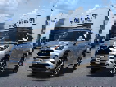 Used 2021 Toyota Highlander XLE