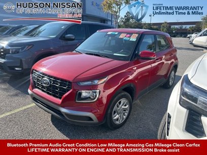 Used 2022 Hyundai Venue SE w/ Cargo Package
