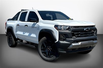 New 2025 Chevrolet Colorado Trail Boss w/ Midnight Edition
