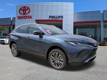 Used 2021 Toyota Venza XLE w/ Softex Package