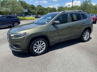 Used 2019 Jeep Cherokee Latitude w/ Popular Appearance Group