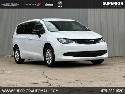 New 2025 Chrysler Voyager LX