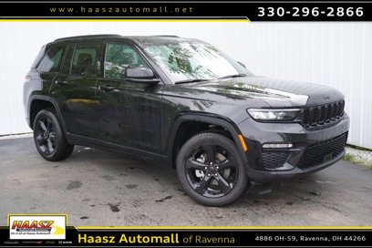 New 2025 Jeep Grand Cherokee Limited w/ Black Appearance Package