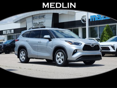 Used 2022 Toyota Highlander LE