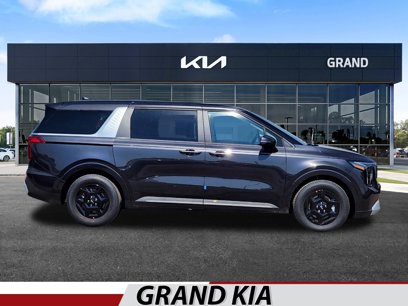 New 2025 Kia Carnival LX
