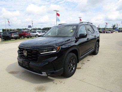 New 2025 Honda Pilot TrailSport