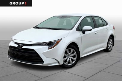 Used 2025 Toyota Corolla LE