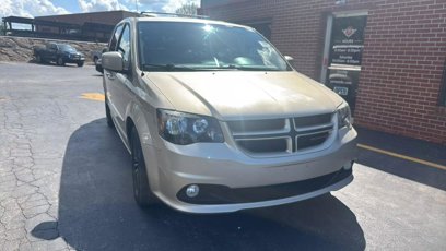 Used 2016 Dodge Grand Caravan R/T