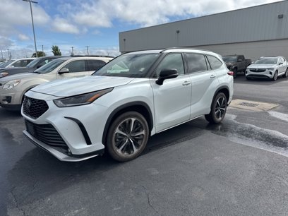 Used 2022 Toyota Highlander XSE