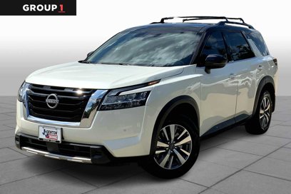 Used 2024 Nissan Pathfinder SL