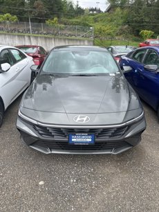 New 2025 Hyundai Elantra SE w/ Cargo Package