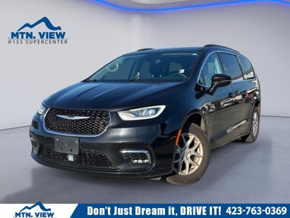Used 2022 Chrysler Pacifica Touring-L