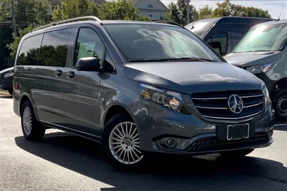 New 2023 Mercedes-Benz Metris Passenger