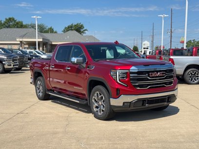 New 2025 GMC Sierra 1500 SLT w/ SLT Premium Package