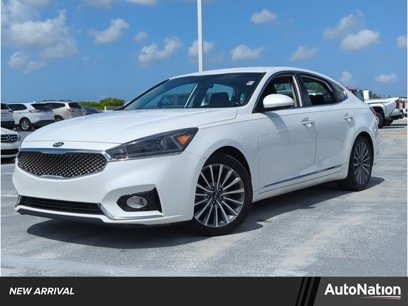 Used 2017 Kia Cadenza Premium