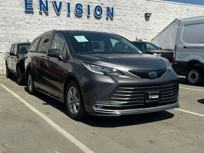 Used 2023 Toyota Sienna Limited