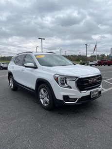 Used 2022 GMC Terrain SLE w/ Driver Convenience Package