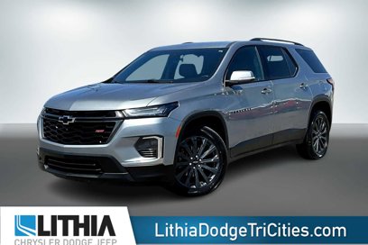 Used 2023 Chevrolet Traverse RS