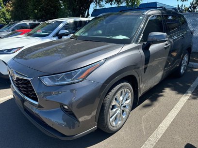 Used 2021 Toyota Highlander Limited