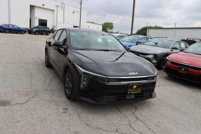 Certified 2025 Kia K4