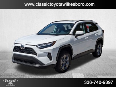 New 2025 Toyota RAV4 XLE