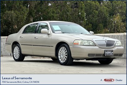 Used 2004 Lincoln Town Car Signature