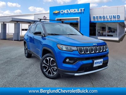 Used 2022 Jeep Compass Limited w/ Mopar Graphics Package