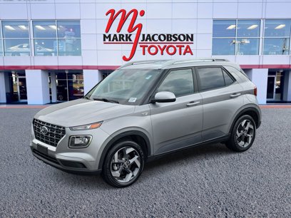 Used 2023 Hyundai Venue SEL