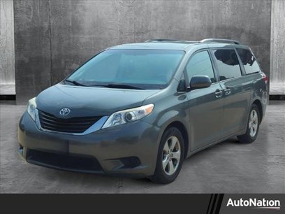 Used 2013 Toyota Sienna LE