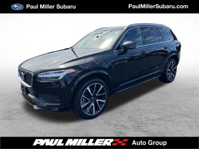 Used 2022 Volvo XC90 T6 Momentum w/ Climate Package