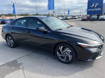 New 2025 Hyundai Elantra SEL