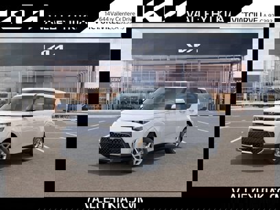 New 2025 Kia Soul LX