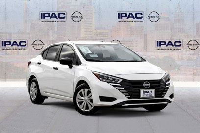 New 2025 Nissan Versa S w/ Trunk Package