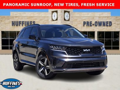 Used 2023 Kia Sorento S w/ Panoramic Sunroof Package
