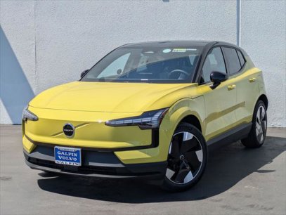 New 2025 Volvo EX30 Plus w/ Protection Package Premier