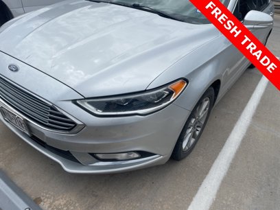 Used 2017 Ford Fusion SE w/ Fusion SE Technology Package