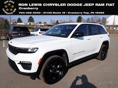 New 2025 Jeep Grand Cherokee Limited w/ Black Appearance Package